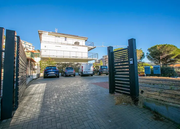 And - Beachy Vibes- 900m From The - Happy Apartmán Marina dʼAndora